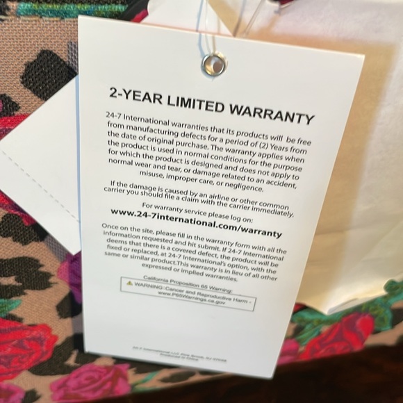 COPY - BETSEY JOHNSON Leopard Rose Collection Travel Bag, NWT - Picture 8 of 12